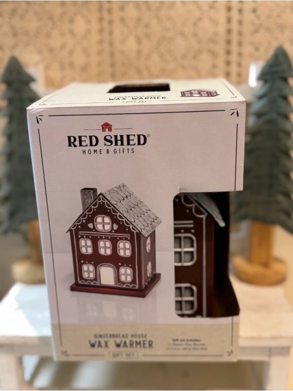 Red Shed Brown Gingerbread House Holiday Wax Warmer